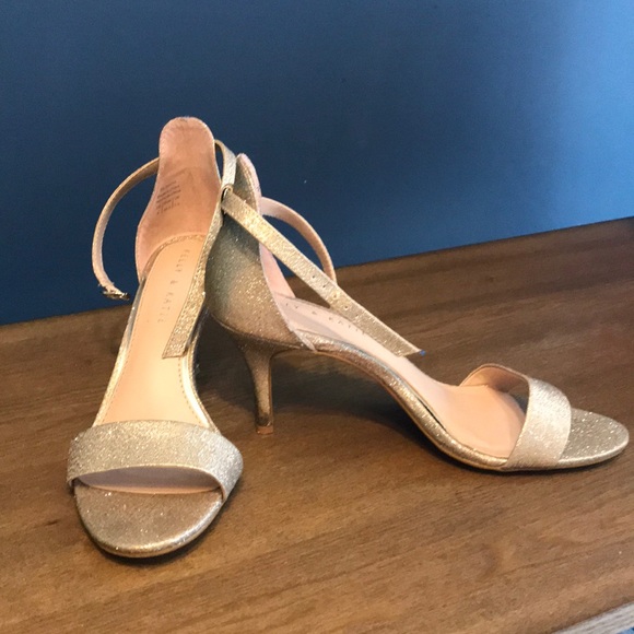 Gold strap high heel sandals - Picture 2 of 3